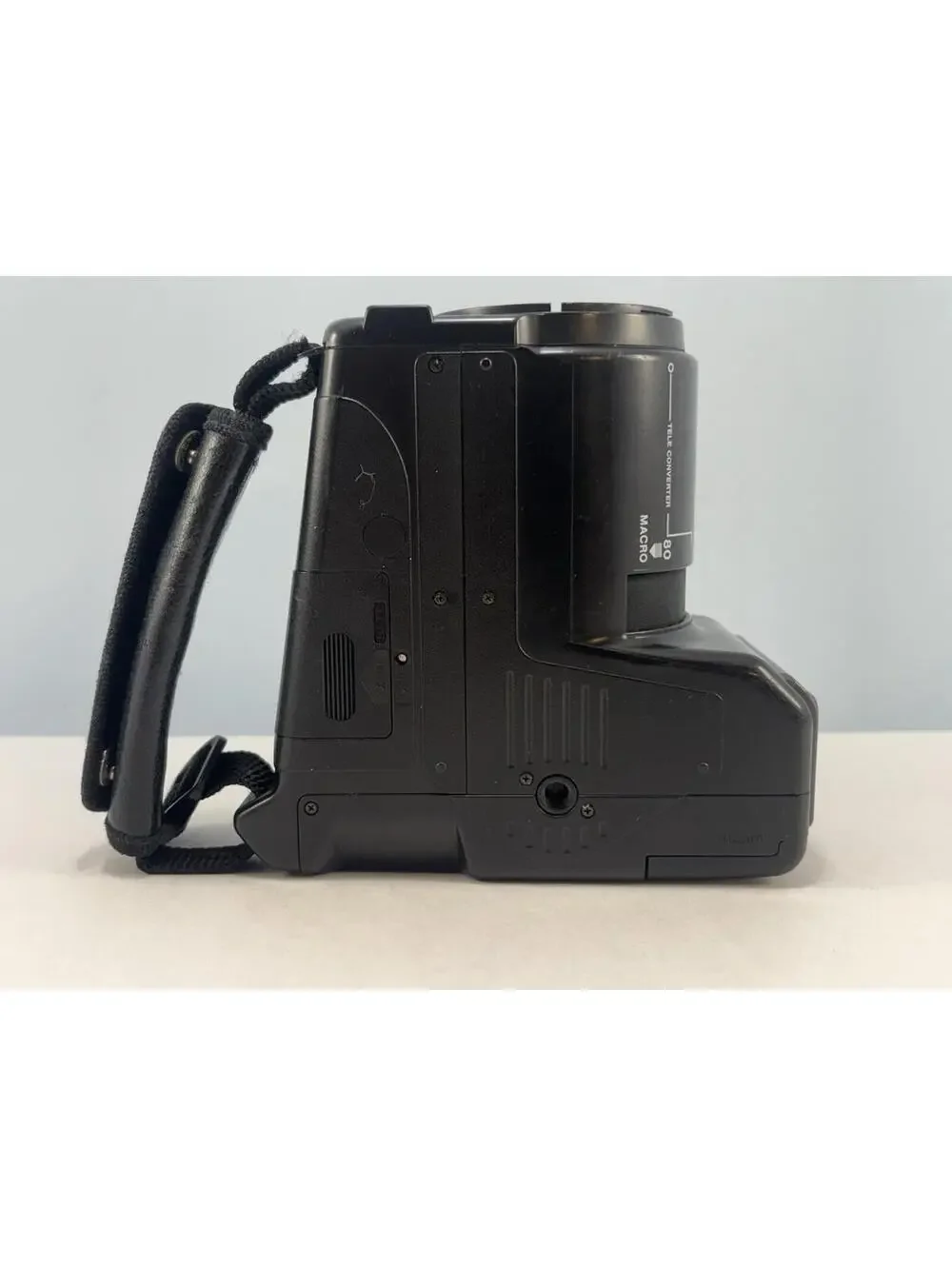 Chinon Genesis GS-7 Reflex Zoom 35mm Autofocus Camera UNTESTED AS IS